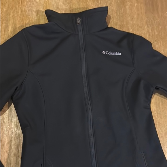 Women’s Columbia Omni-Shield Soft Shell Jacket Size Medium - Picture 3 of 7
